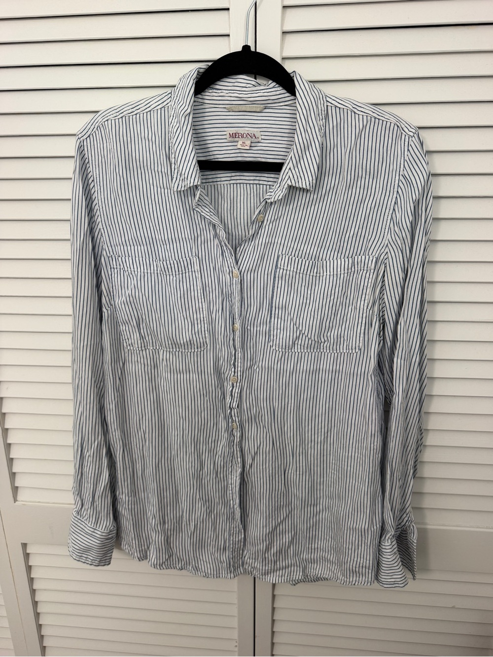Merona Light Blue and White Vertical Stripe Button-Down Shirt Size XL